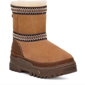 UGG Trailgazer Tan and Brown Winter Boots